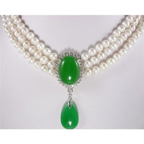 Ladys finest accessory! 3 Rows white pearl 7-8mm green jade Pendant Necklace