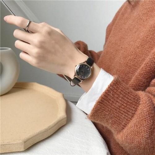Korean version of small fresh art female student watch Gedi GEDI new fashion trend simple scale ladies watch
