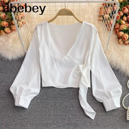 2021 New Spring Autumn Korean V-neck Lantern Sleeve Shirt cross patchwork design high waist bandage short solid color Shirt Top