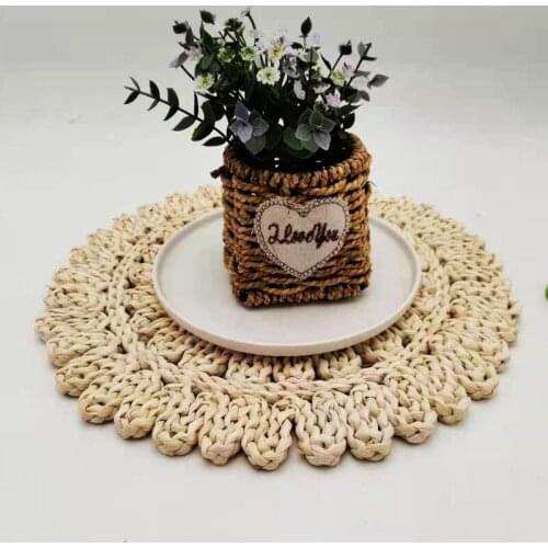 Natural Straw Woven Placemat, Corn Husk Flower Mat, 38cm Heat Insulation Non-Slip Placemat