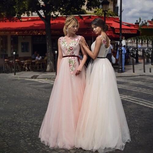 Evening Dress V-Neck A-line Tank Shoulders Lace Appliques Prom Gown Long Satin and Tulle Party Dress With Belt