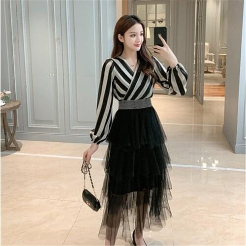 Mesh dress 2020 summer new fashion V-neck mid-length elegant temperament stitching chiffon dress women