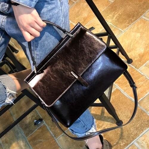 Womens bags vintage exquisite fashion European and American style leather handbags portable leather womens shoulder bags sh110
