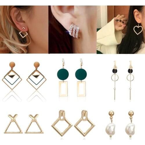 Korean Fashion Long Gradient Geometric Asymmetry Rhinestone Circle Earrings New Acrylic Earring For Wedding Party Women Gift