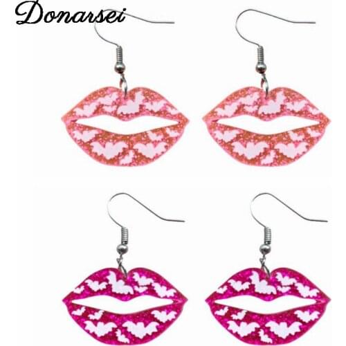 Donarsei Halloween Retro Bat Glitter Mouth Drop Earrings For Women Hallowmas Cosplay Lips Dangle Earrings Gift