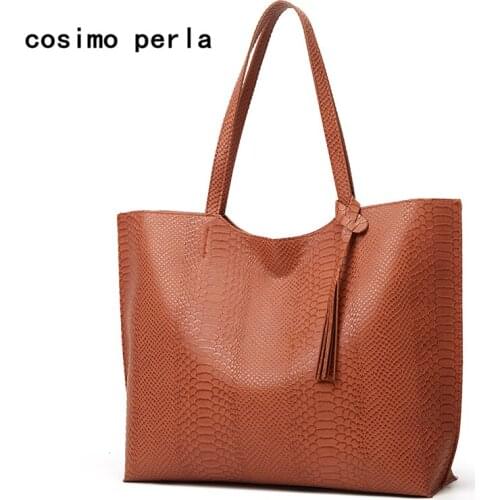 Serpentine Tassel Tote Bags for Women 2021 Spring Large PU Shopping Purses European Fashion Ladies Designer Shoulder Bag Black