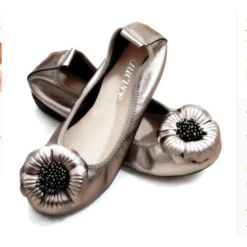 Genuine Leather Shallow Mouth Ballerina Flats Shoes Super Soft Big Yards 34-43 Non-slip Female Flowers Decoration Single Shoes