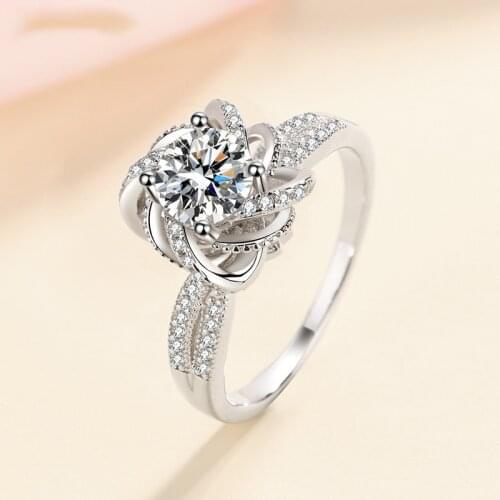 Silver 1-2 Carat Excellent Cut Diamond Test Passed D Color High Clarity Moissanite Flower Shaped Ring Silver 925 Wedding Jewelry