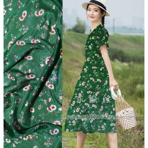 Telas High Quality Crepe Silk Satin Fabric Green Flowers Designs Printed Blouse Summer Dresses Silk Fabric Tissus Au Metre Tissu