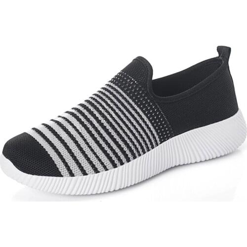 Womens Flying Knitting Sports Sneakers Super Light Large Size Casual Running Flying Knitting One Legged Mothers Shoes