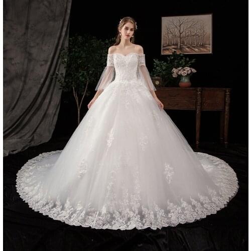 Ivory Short Sleeves 2021 New Boat Neck Applique Train Ball Gown Lace Wedding Dresses Celebrity vestido De Noiva robe de mariee