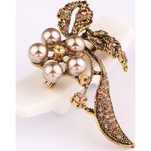 TODOX Brooch 2020NEW Fashion beauty Women button glass crystal exquisite flower butterfly insect pins hot sale party Gift man