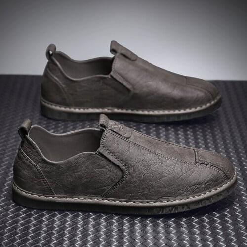 Leather Men Casual Shoes Handmade Loafers Men Moccasins Breathable Slip-on Mens Driving Shoes Lightweight Italian Outdoor Shoes