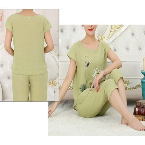 Womens Summer Plus Size Pajamas Set Chinese Lotus Floral Print Short Sleeve Tops Capri Pants Loose Sleepwear Loungewear XL-4XL
