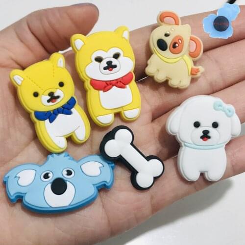 Single Sale 1pcs Dogs Animals Bone PVC Shoe Charms Shoe Decoration Diy Backpack Wristbands Shoes Kids X-MAS Party Gift