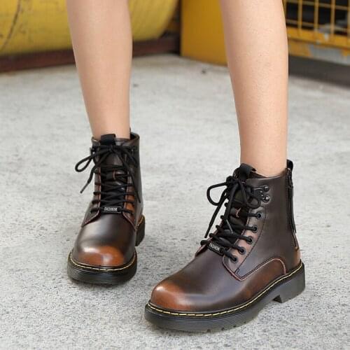Fashion Womens Boots Retro Style Genuine Leather Casual Shoes Women Comfortable Platform Leisure Motorcycle Boot Classic Shoes