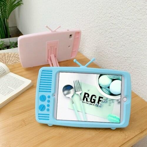 Safe Silicon Kids Case For iPad 10.2 8th 7th Pro 9.7 11 10.5 Mini Air 1 2 3 4 10.9 Inch Cover Retro TV Cartoon Stand Funda Shell