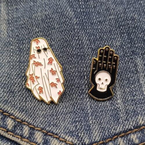 Vintage Ghost And Skeleton Palm Brooches Clothes Metal Badge Jacket Enamel Lapel Pins Gift For Kids/Friends At Halloween