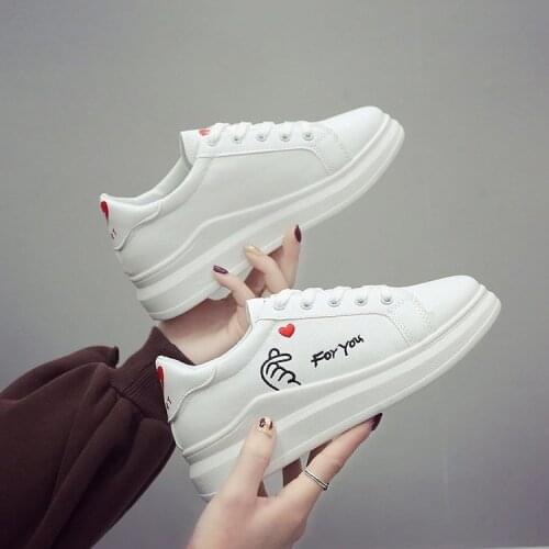 2021 New women shoes light and comfortable breathable casual models non-slip wear-resistant sneakers fashion design women shoes