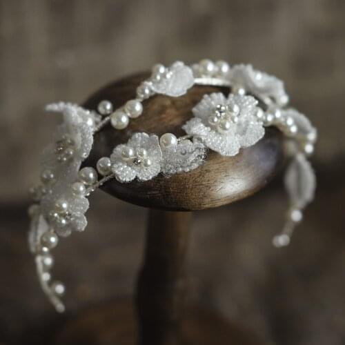 White Flower Pearl hairbands Elegant Bridal Headdress crown Beaded Plum Blossom Hairband Wedding Hair Accessories