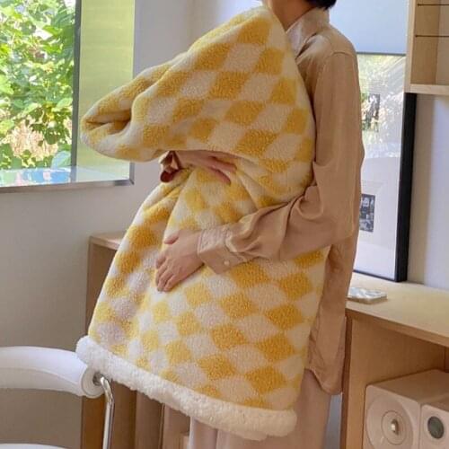 2021 Double-sided Lamb Velvet Warm Skin Blanket Diamond Checkerboard Polar Fleece Blanket Air-conditioned Quilt Nap Blanket