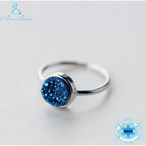 Ann & Snow Sapphire Rings
