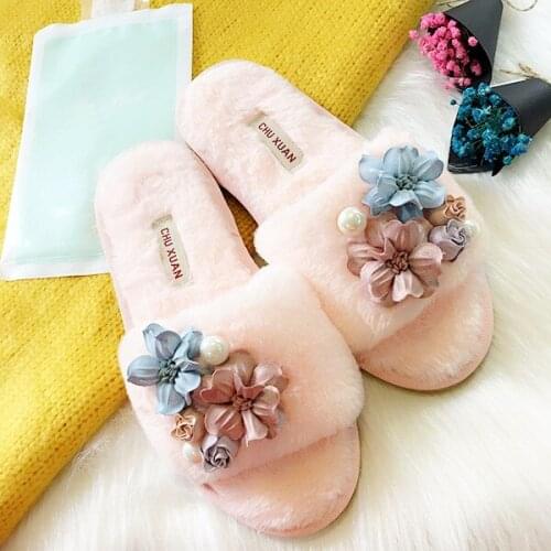 Luxury rhinestone fur slippers women anti-slip oxford fur flip flops flower decoration fur slides women winter home sandals