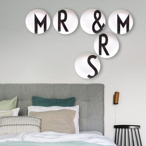 Nordic Style Decorative Hanging Plates English Letters Ceramic Wall Hanging Living Room TV Wall Decoration Plate