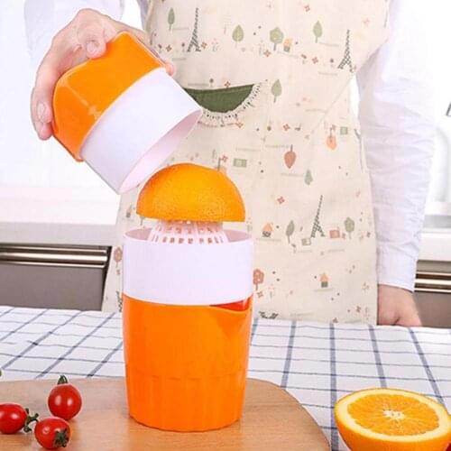 Household Portable Mini Manual Juicer Fruit Orange Citrus Lemon Juice Bottle Cup Fruit Squeezer Machine Extractor Hand Cup