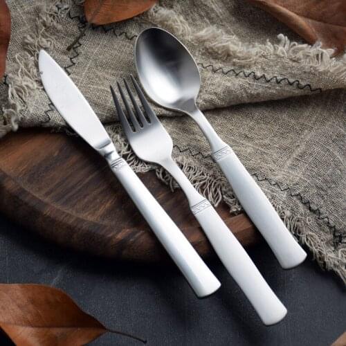 Luxury Silver Cutlery Set Nordic Simple Matte Kitchen Steak Knife Dinner Set Dining Eco Friendly Vaisselle Table Art EK50DS