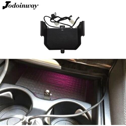 Car storage box with fast charging organizer phone holder for BMW 5 Series F10 G30 G38 GT 2017 2018 2019 G32 armrest tray charge