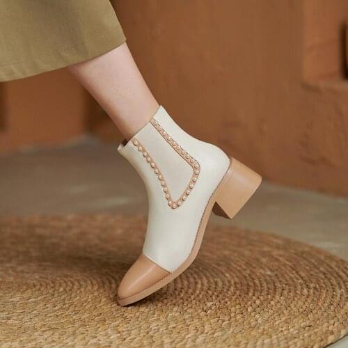 Pearl String Applique Fashion Breathable Autumn Ankle Boots Metal Chain Thick Heel Large Size Ultra-Moving Womens Short Boots