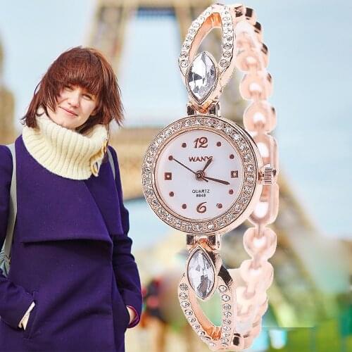 Unique Women Watches Ladies Geometry Alloy Bracelet Quartz Watch Women Rhinestone Fashion Round Watch Relojes Mujer