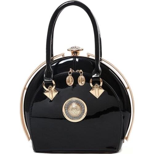 The ladies bag 2021 new bright leather textured handbag distinguished elegant lady to switch to a stylish womens bag