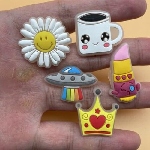 Single Sale 1Pcs Cartoon Cosmetic Decoration Cute Teeth Slipper Accessories Shoe Charms Fit Croc Jibz Kids Party Gifts 9P-5L-2