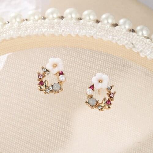 Korean sweet new earrings hipster cute flower wreath earrings elegant colored diamond earrings for women Womens jewelry