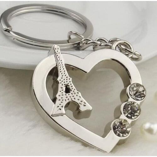 200pcs Metal Heart Shaped Keyrings Paris Tower Keychains for Tourist Souvenirs Promotion Gifts ZA6717