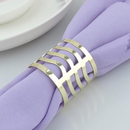 Whosale 500pcs Hollow Stripe Style Gold Silver Napkin Rings Wrapper Serviette Holders Wedding Table Decoration Party Favor