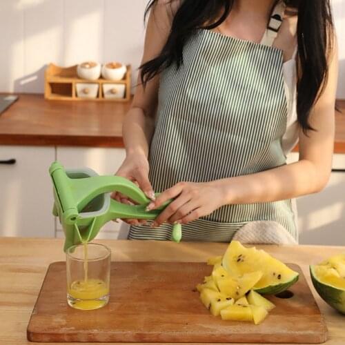 Manual Juice Squeezer Plastic Hand Pressure Juicer Pomegranate Orange Lemon Sugar Cane Juice Fresh Juice Kitchen Fruit Tool