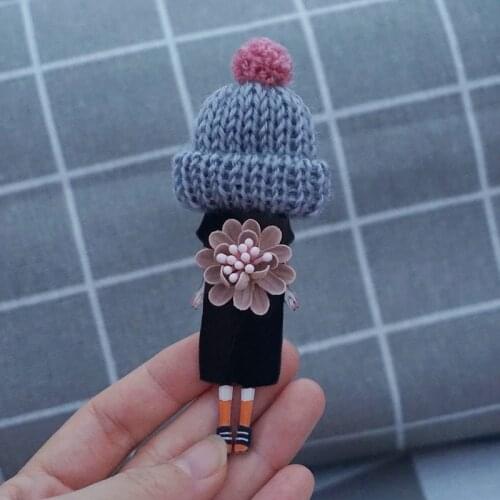 Brooch icon for clothes plastic brooch acrylic badges on backpack decoration pin badges for woman