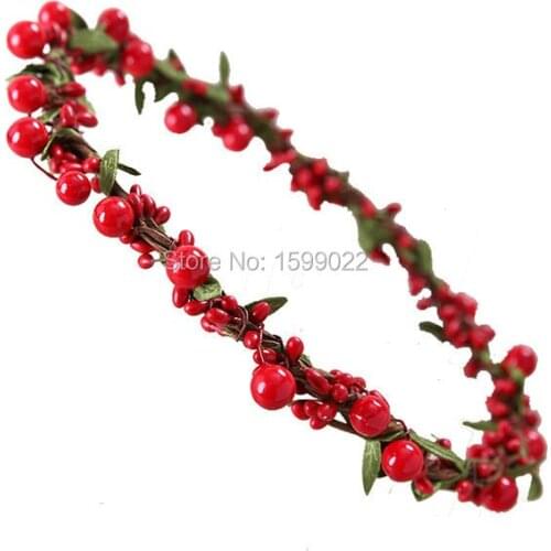 Vintage Christmas Flower Headband Red Foam Pip Berry Wreath Handmade Leaf Head Band Festival Headdress for Women Hair Accessory