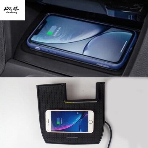 15W QI Wireless Charger Phone Fast Charging Plate Panel Holder For 2017 2018 Honda CIVIC MK10