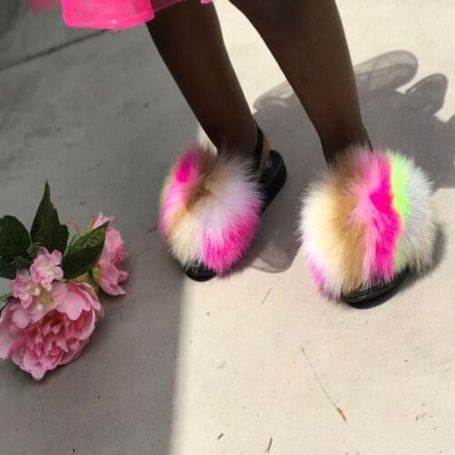 New Childrens Fashion Fox Fur Slippers Princess Warm Plush Fur Flip Flops Girls Cute Fluffy Fur Slides Indoor Childrens Shoes