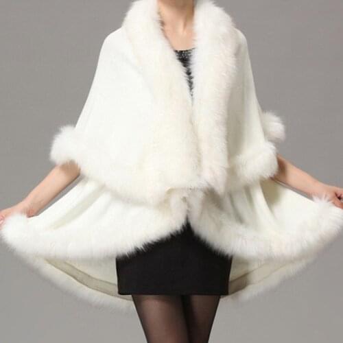 Ladies Cape with Faux Fur Casual Knitted Wear Female Womens Ponchos and Overlays Spring Autumn Solid V Collar Bat Sleeve