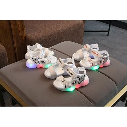 LED Light-up Sandals For Boys And Girls Beach Shoes Hollow And Breathable Childrens White Shoes 2021 New Style