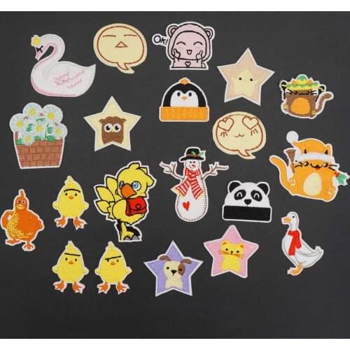 Christmas Snowman Embroidered Iron On Patches for Clothes Kids Cartoon Sticker Badges Accessories Appliques