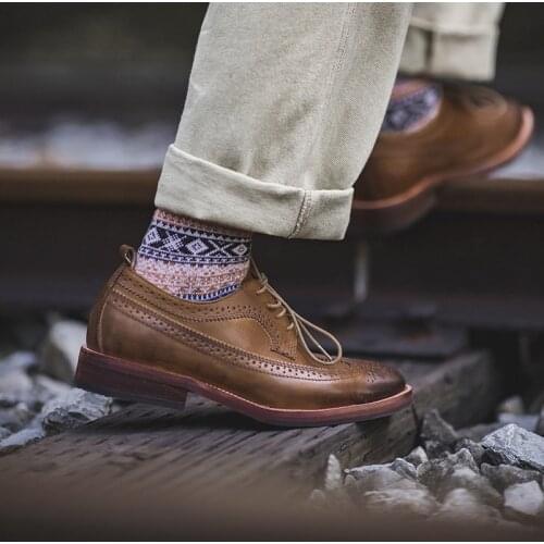 Men Casual Shoes Men brogue Shoes Fashion Casual