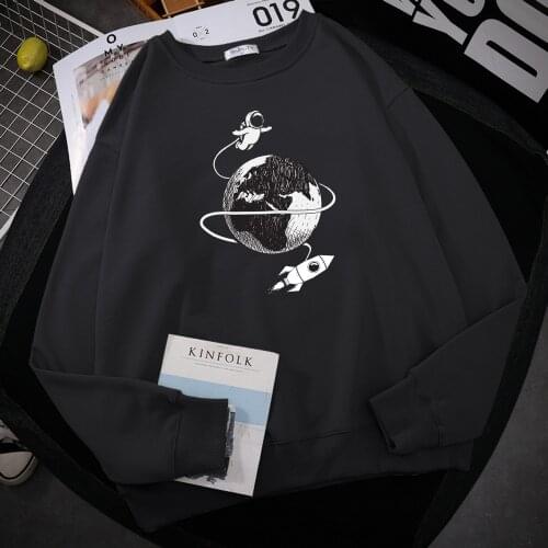 Cartoon Astronaut On The Moon Sweatshirts Fly Printing Pullover Fashion Casual Mens Sweatshirt Famous Brand Retro Man Hoodies