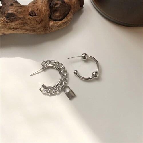 Retro Hip-hop Asymmetric Lock Modelling Stud Earrings Temperament Is The Fashion Woman Jewelry, Gift Accessories