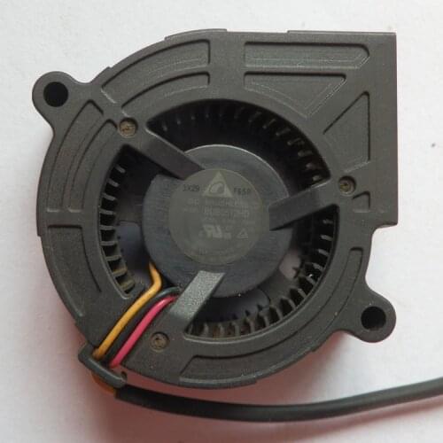 Delta Electronics BUB0512HD DB45 DC 12V 0.18A 3-wire 3-pin Server Cooling Fan